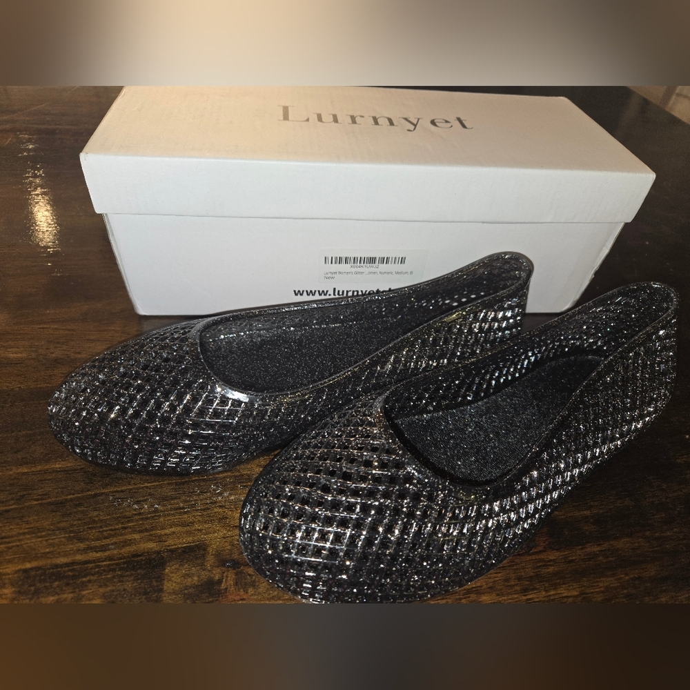 New In Box Lurnyet Women's Sz 8 Sparkling Black/silver Flats/jellies